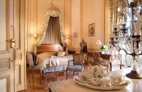 Maulevrier Hotel | Chateau Colbert