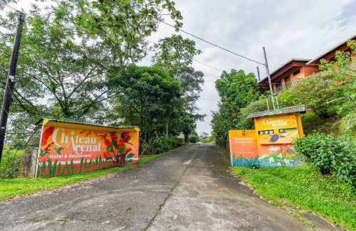 El Castillo Hotel | Chateau Arenal Hotel & Restaurante