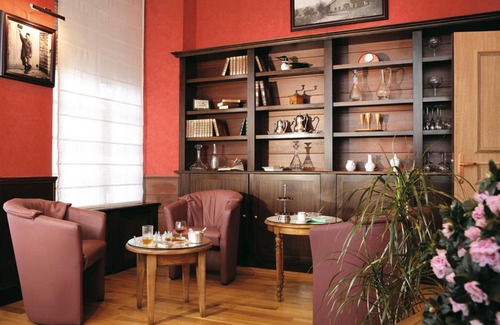 Baume-les-Dames Hotel | Chateau d'As