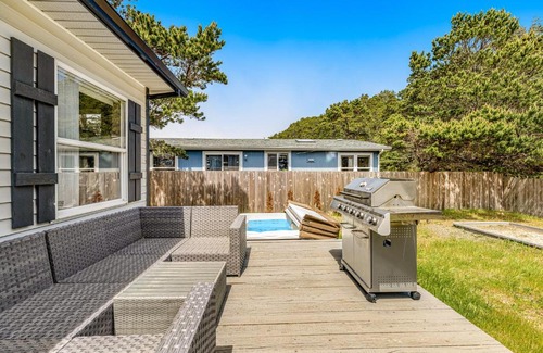 Bayshore House | Chateau De Bay