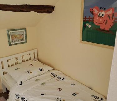 Montanel Bed & Breakfast | Chateau de Chambres Mont St Michel