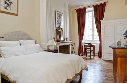 Ognon Other | Chateau De Garmeaux - Eight Bedroom Castle, Sleeps 17
