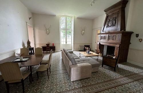 Espiens House | Chateau de Mazelieres