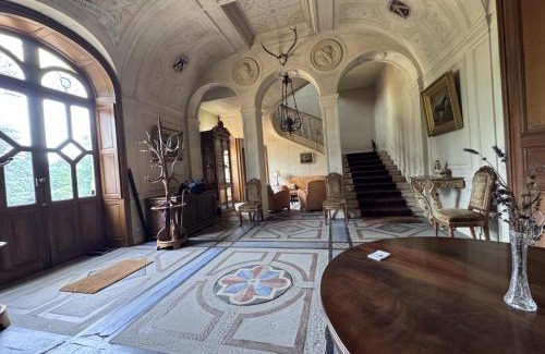 Maigne House | Chateau de Resteau - Haut de Gamme - 15 pers