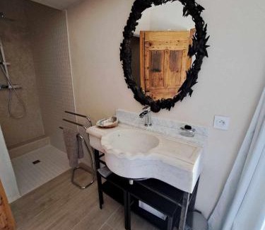 Sainte-Jalle Bed & Breakfast | Chateau de Sainte Jalle