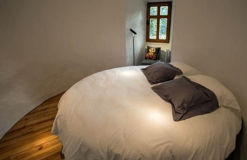 Lanobre Apartment | Chateau De Val