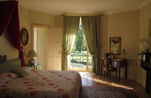 Ferce-sur-Sarthe House | Chateau De Vauloge