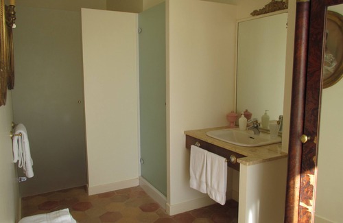 Ferce-sur-Sarthe House | Chateau De Vauloge