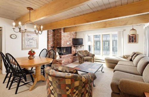 Aspen House | Chateau Dumont Unit 14, Spacious 3 Bedroom Condo, 1 Block from Downtown Aspen