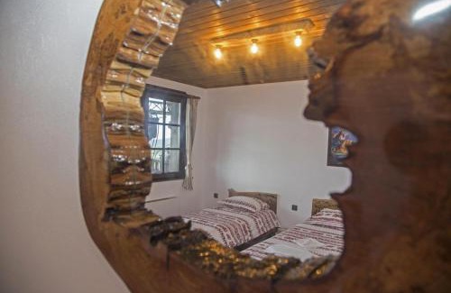 Kozichino House | Chateau Erkech Triple Room