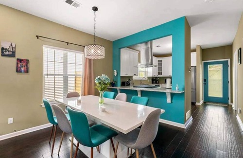 Peoplestown House | Chateau FILA: ATL Oasis w/Slingshot Option