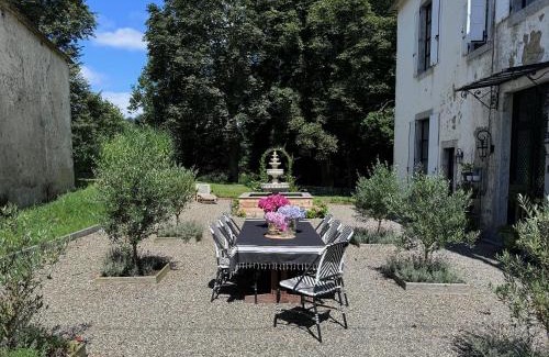 Arette Bed & Breakfast | Chateau Forest