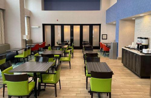 Fredericton Hotel | Chateau Fredericton, Trademark Collection by Wyndham