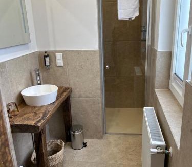 Saint-Denis-le-Thiboult Hotel | Chateau-Hotel De Belmesnil