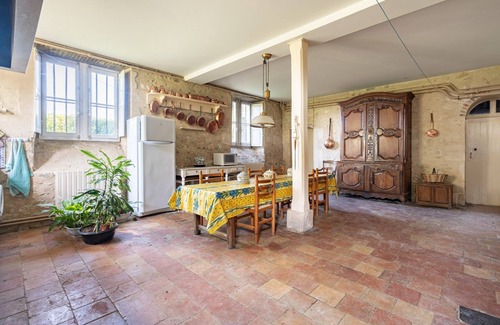 Dangeul Villa | Château in Sarthe with Heated Pool