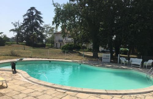 Villematier Bed & Breakfast | CHATEAU LA LOGE