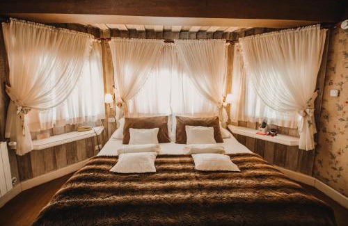 Vila Everest Hotel | Chateau La Villette