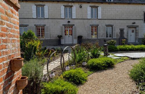 Brevands Bed & Breakfast | Chateau Le Colombier