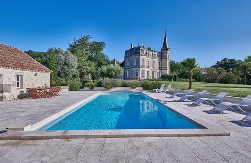 Clairac House | Château LENA private chateau with panoramic views, stunning park and pool!