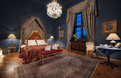 Loucen Other | Chateau Loucen Garden Retreat