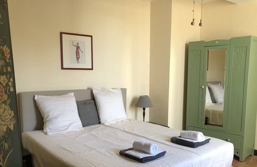 Cesseras Apartment | Chateau Marcel's 'Carignan' Apartment
