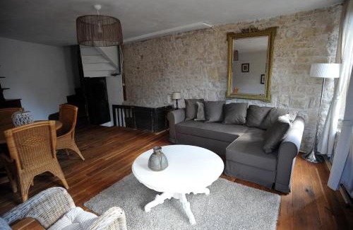Melay Bed & Breakfast | Chateau Melay