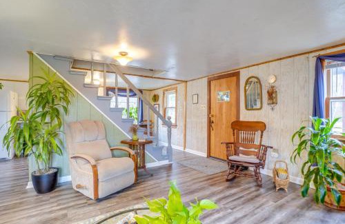 Hood House | Chateau Merlot Cottage with Deck in Stanardsville