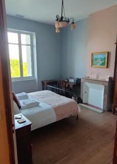 Tauriac Bed & Breakfast | Chateau Monichot Organic Vineyard