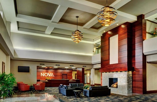 Northwest Edmonton Hotel | Chateau Nova Yellowhead
