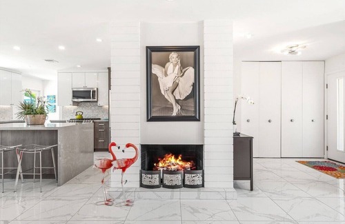 Araby House | Chateau Palm Springs – Stylish Mid-Century Home with Pool, Piano, Views & Citrus Trees