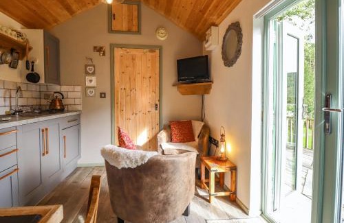 Caersws House | Chateau Petit