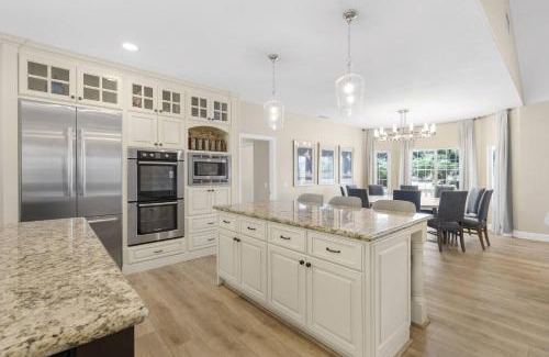 Temecula House | Chateau Rosea