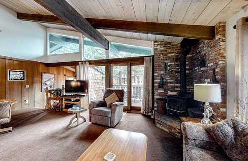 Mammoth Lakes House | Chateau Sans Nom 29