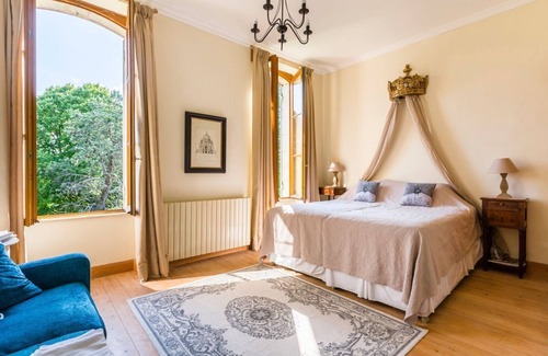 Puymiclan Other | Chateau Seyches - Five Bedroom Castle, Sleeps 10