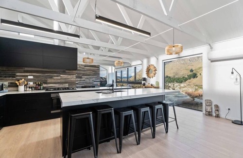 Arthur's Point House | Chateau Shotover Summ