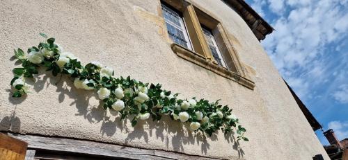 Confolens House | Chateau-une - a Beautiful historic medieval holiday rental.