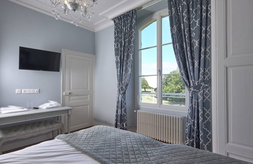 Jarze Hotel | Chateau Vary