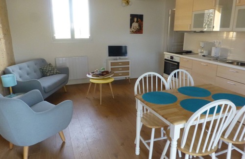 Artannes-sur-Indre Cottage | Chateaux of the Loire cottage with swimming pool - Quiet - Authenticity and comfort