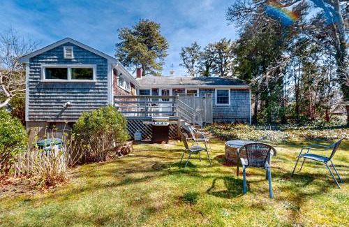 West Chatham House | Chatham Charmer