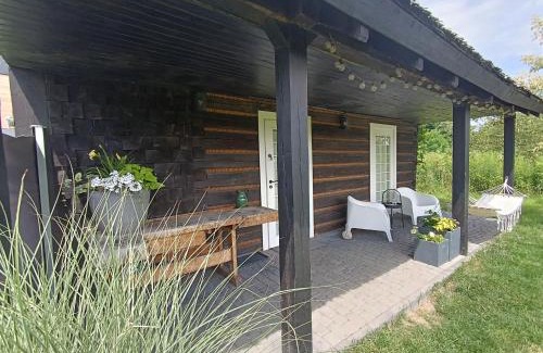 Kostrze House | Chatka w trawach