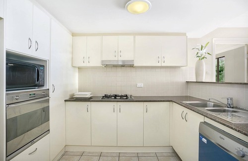 Chatswood Apartment | Chatswood- CHATS Eddy Road - Spacious 2BR Apartment Near Chatswood CBD, Shops Transport