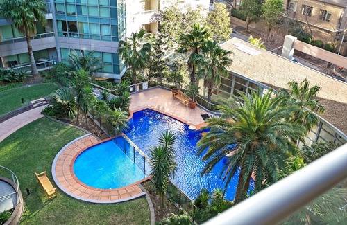 Chatswood Apartment | Chatswood - HELP7 Help Street - 1 Bedroom with free parking in the heart of Chatswood