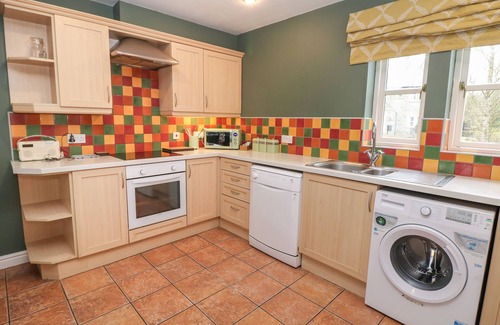 Beeley Cottage | CHATSWORTH, family friendly, character holiday cottage in Two Dales