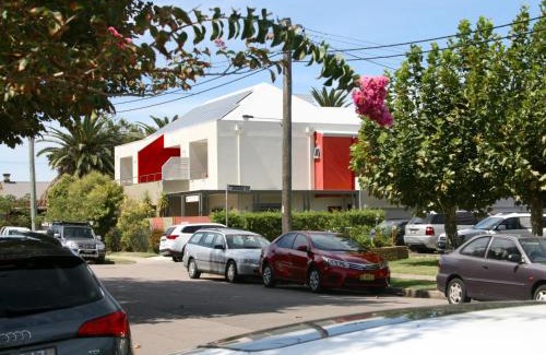 Hamilton House | Chaucer Palms Boutique B&B