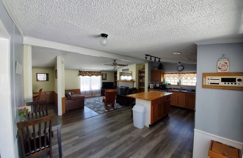 Dewittville House | Chautauqua country home. Boat, snowmobile, fishing, wineries, family get away.