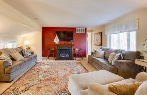 Mayville House | Chautauqua Lake Access Waterfront Cottage with Dock