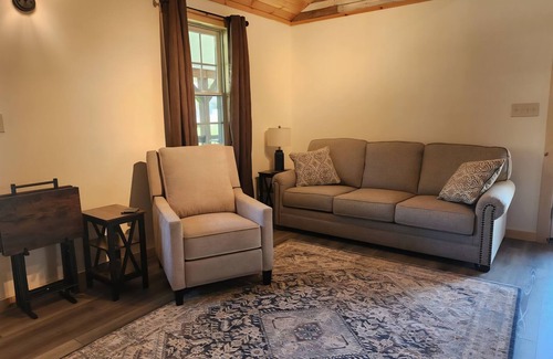 Greenhurst House | Chautauqua Lake - New Built - Charming 3-bedroom house with WiFi, AC