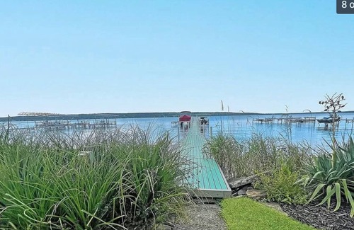 Niets Crest Cottage | Chautauqua Lakefront Getaway with private dock