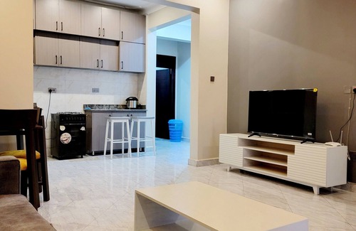 Kampala Apartment | Chayil Loft Bahai, 1bedroom/1bathroom,free;wifi,parkin,laundry,next 2BahaiTemple