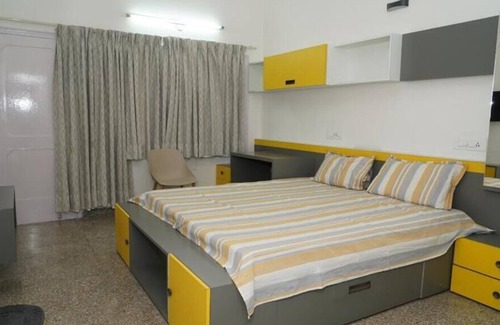 Mohali House | Cheerful 3- bedroom home with free parking